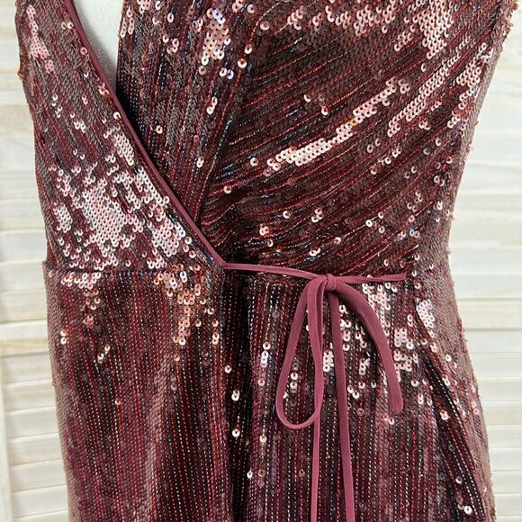 BCBG MaxAzria Steph Sequin Cocktail Wrap Dress 6 - Picture 10 of 13
